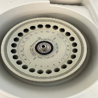 Fisher Scientific AccuSpin Micro 17 Centrifuge image 1